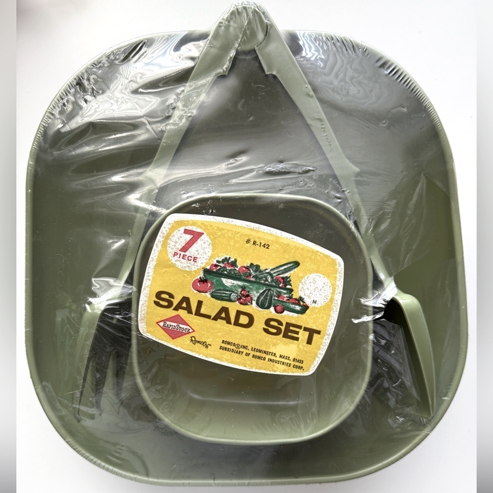 Green 7- Piece Salad Set